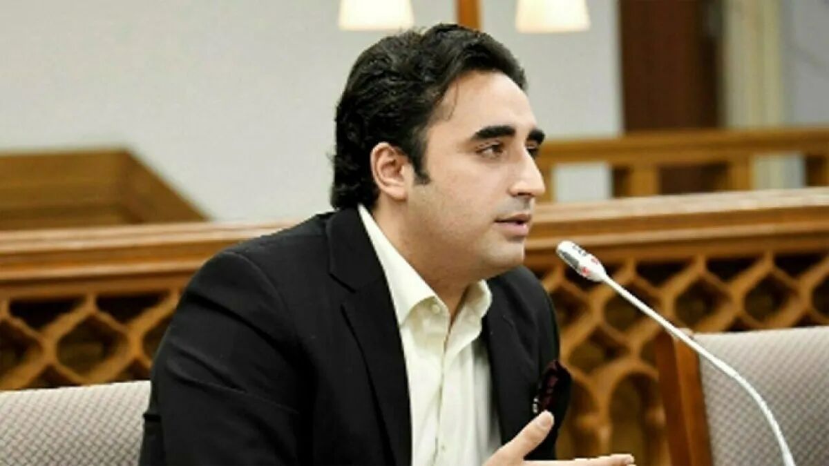 زرداری: پاکستان براساس منافع منطقه با حکومت افغانستان تعامل می‌کند