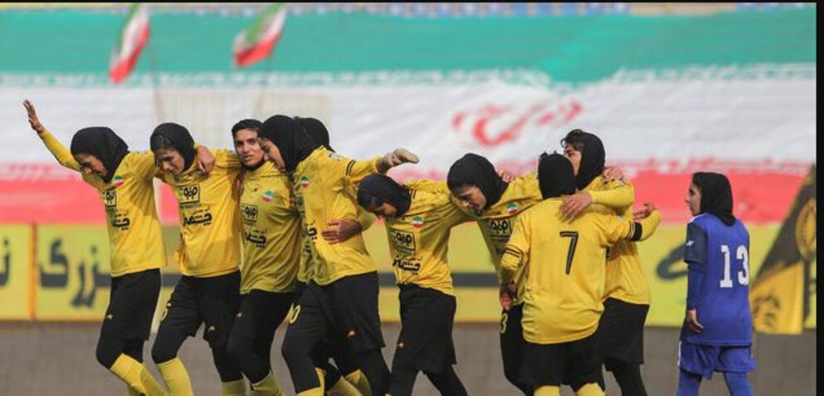 پیروزی ۱۰ بر صفر در لیگ برتر فوتبال زنان!