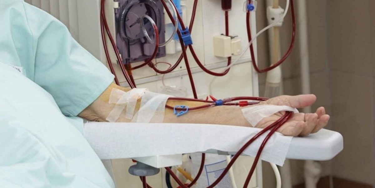 ولید ۴۰ هزار ست دیالیز در هلال احمر