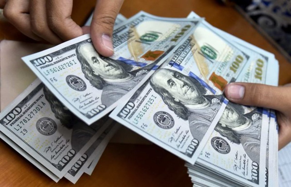 چه چیز‌هایی در افزایش قیمت دلار تاثیر دارد؟