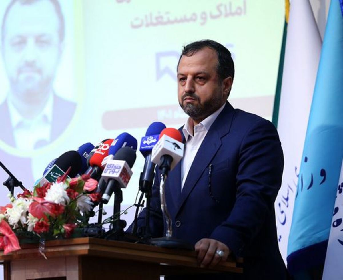 گلایه وزیر اقتصاد از مقاومت دستگاه‌ها در برابر هوشمندسازی