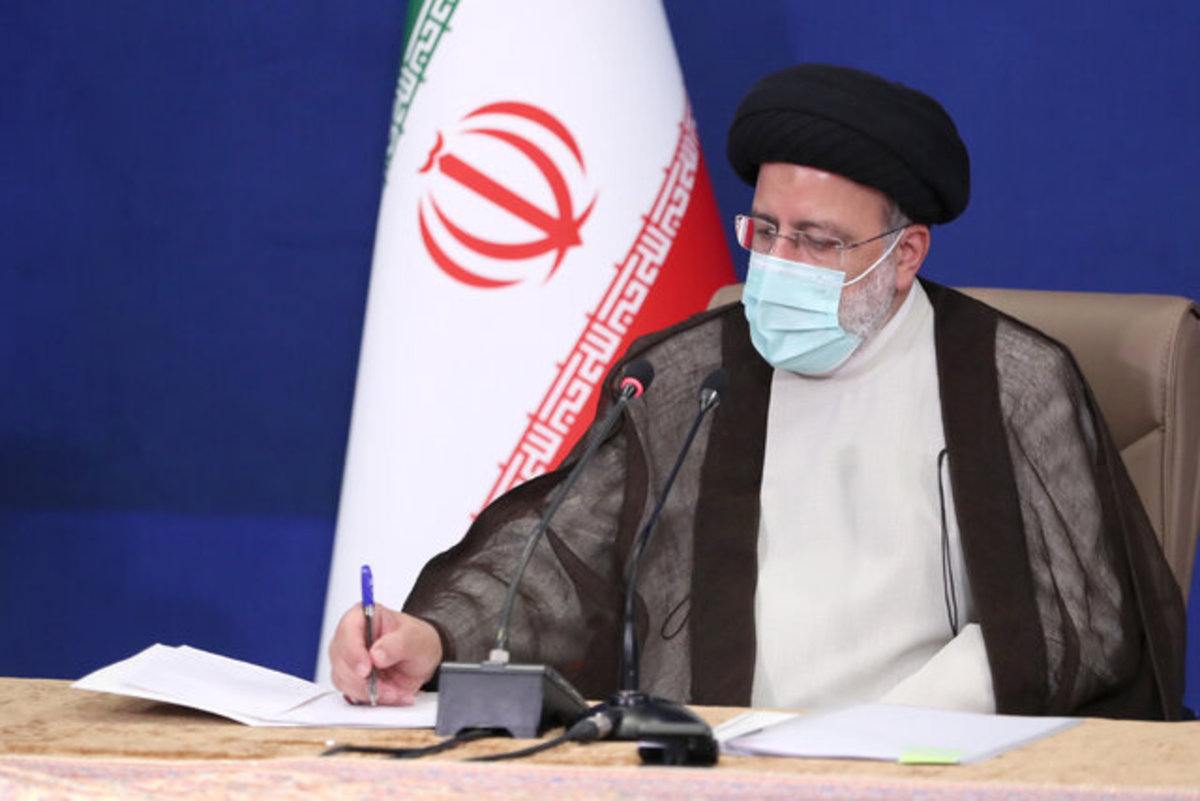 رئیسی یک قانون مصوب مجلس را برای اجرا ابلاغ کرد