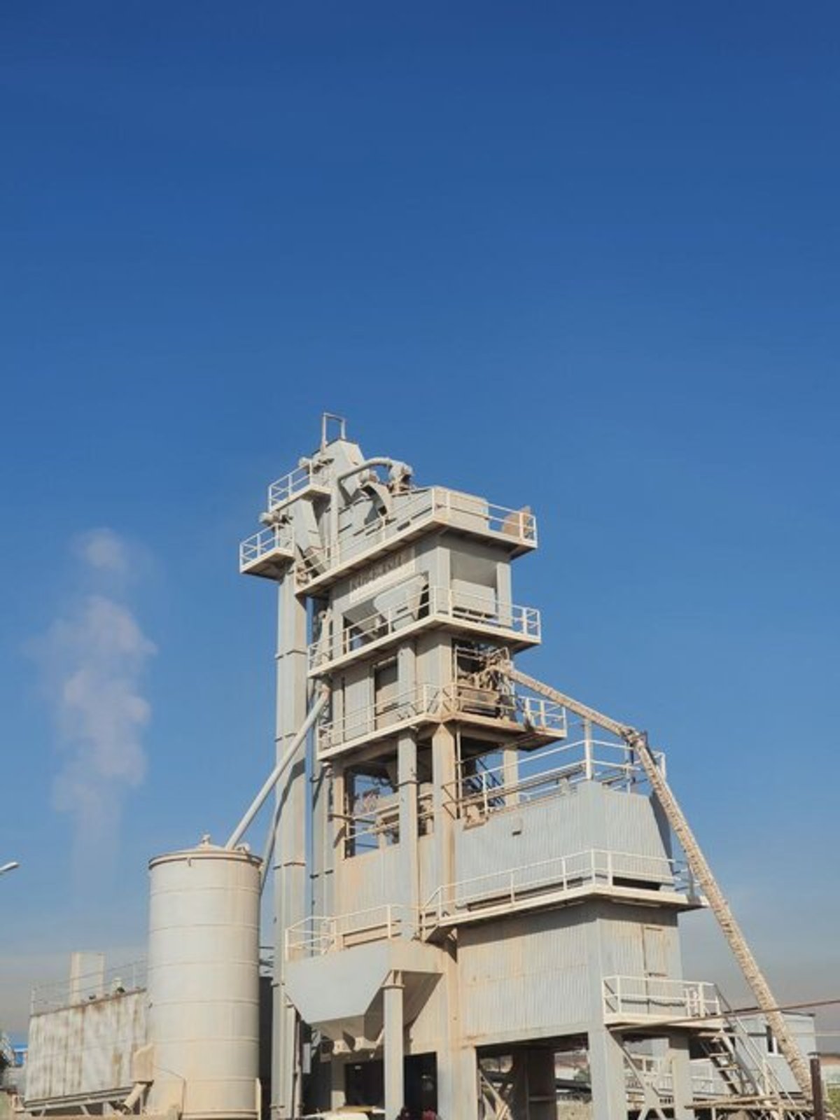 اضافه شدن دو کارخانه جدید به ظرفیت تولید آسفالت در تهران