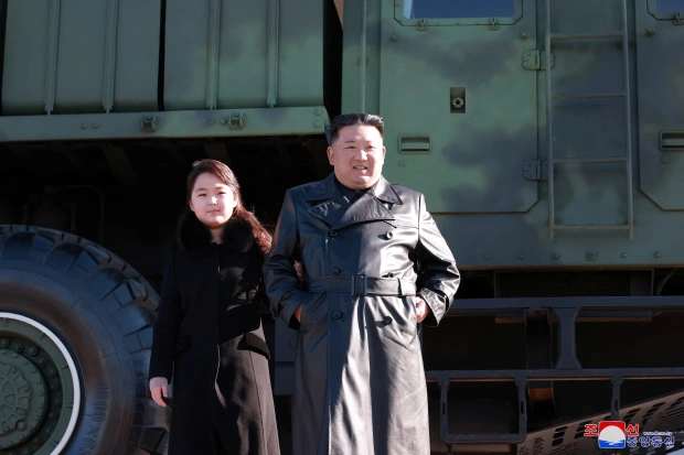 حرکت نمادین رهبر کره شمالی که همه راشگفت زده کرد/آیا دختر کیم جونگ اون جایگزین او می‌شود؟