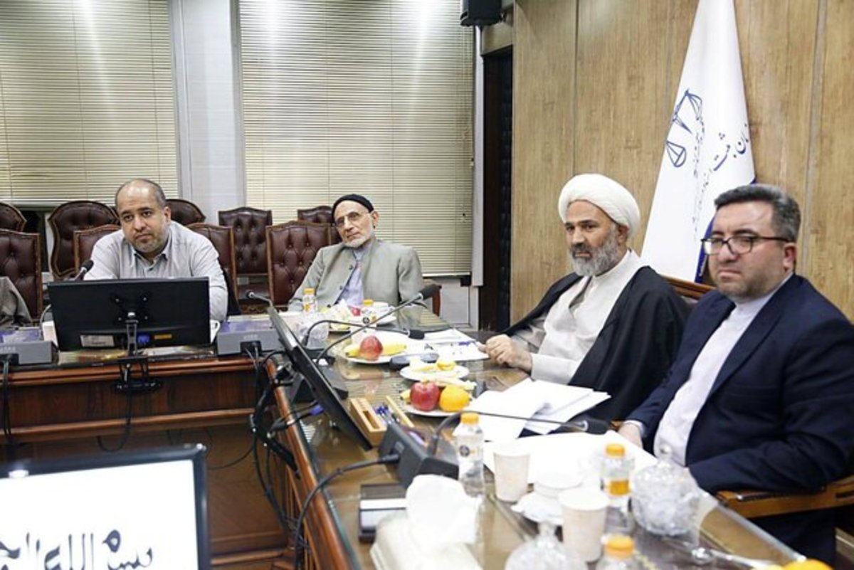 خضریان: بانک اطلاعات دفتر املاک الکترونیک تا ۲ ماه آینده در اختیار وزارت راه قرار داد