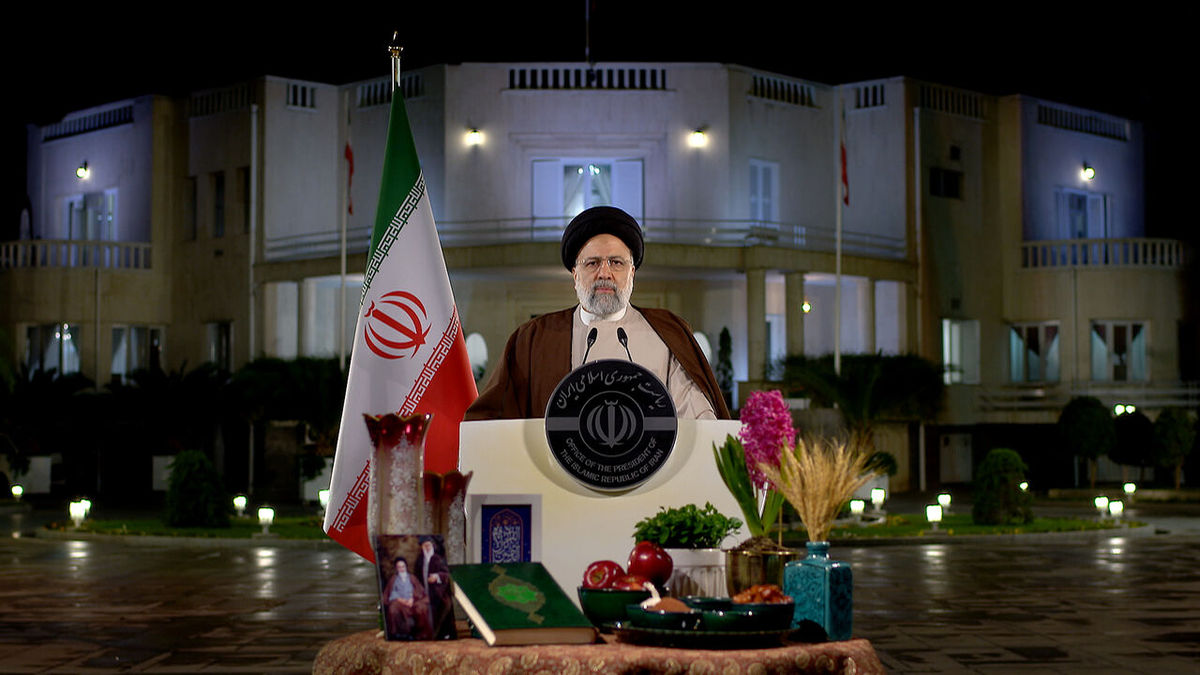 رئیسی: برنامه اصلی دولت در سال ۱۴۰۲ کنترل تورم همراه با رشد پایدار اقتصادی است