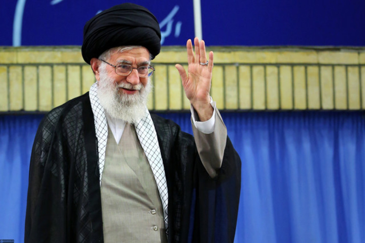 آغاز سخنرانی نوروزی رهبر انقلاب در حرم امام رضا (ع)