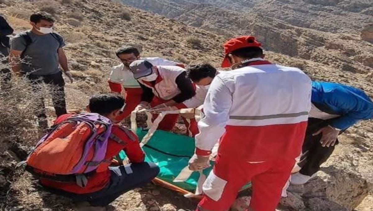 سقوط از ارتفاع غار تانا منجر به فوت خانم ٣۵ ساله