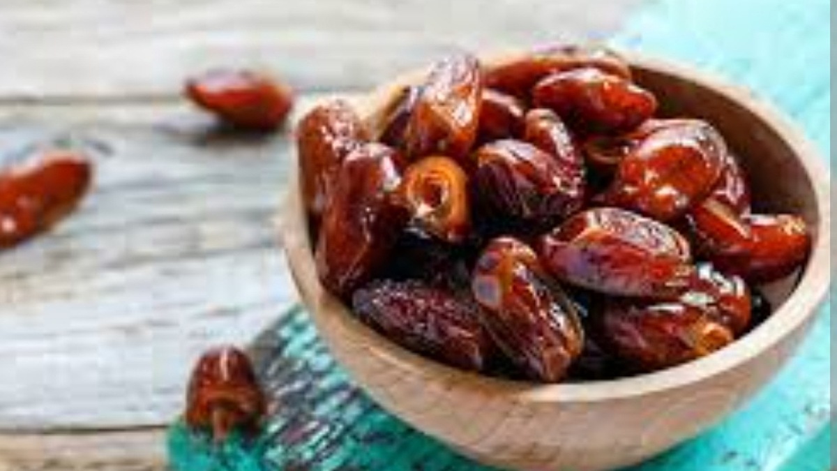 خوردن خرما در صبح برای تنظیم قند خون و تأمین انرژی