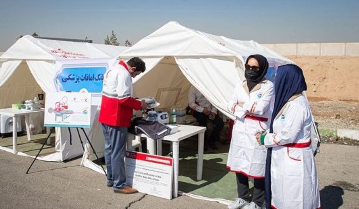 توزیع اقلام زیستی در مناطق درگیر کولاک توسط هلال احمر