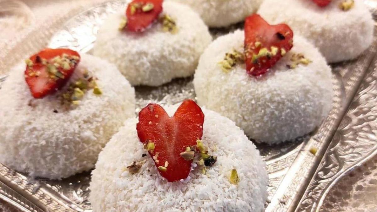 دستور تهیه دسر برفی با طعمی بی نظیر برای مهمانی‌ها