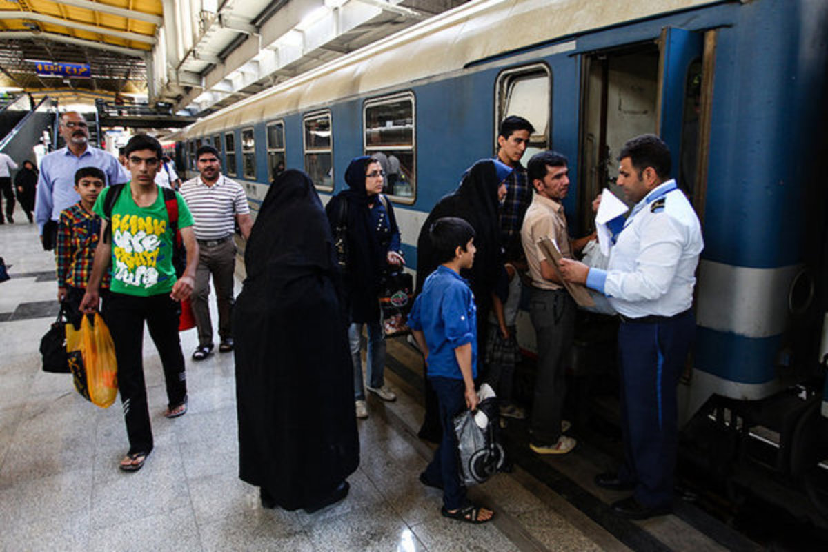 افزایش ۱۸ درصدی جابه‌جایی مسافران با قطار اصفهان