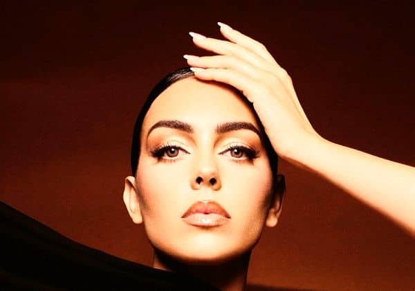 شغل جدید نامزد رونالدو در عربستان همه را متعجب کرد! +عکس