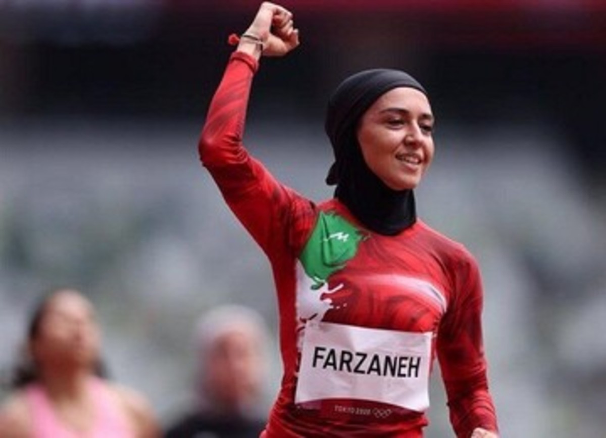 دختر باد به شدت وزید + عکس