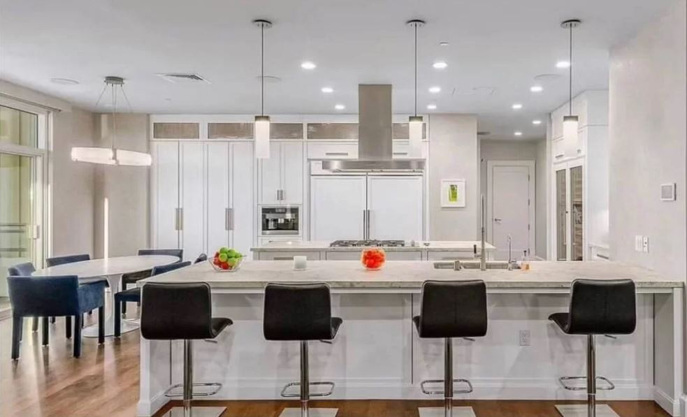 عکس/خانه فوق لوکس ریحانا در کالیفرنیا!