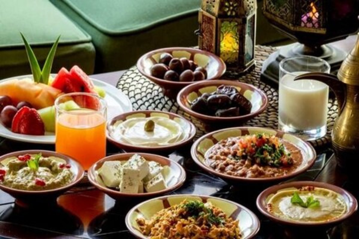 روش مصرف مواد غذایی در وعده‌های افطار و سحر