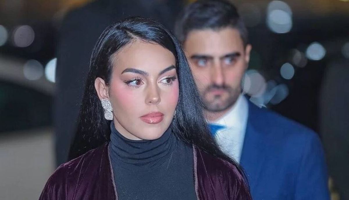 خواننده معروف زن عرب نامزد رونالدو را با خاک یکسان کرد + عکس