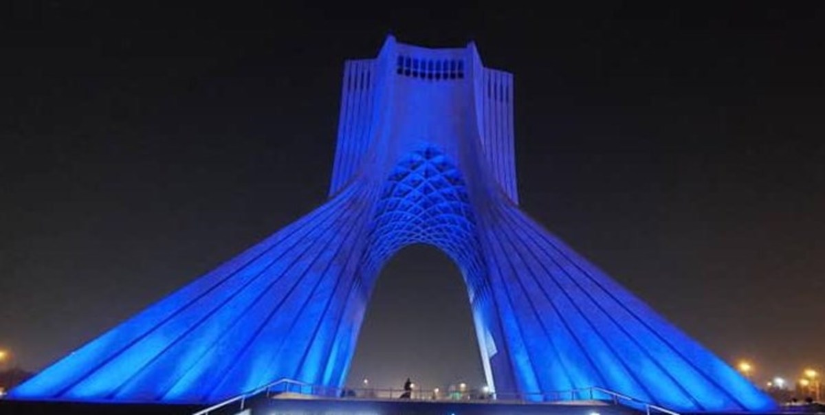 برج آزادی به احترام زمین خاموش می‌شود