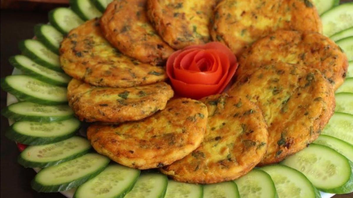 دستور تهیه کوکو سیب زمینی ساده و خوشمزه با طعمی متفاوت برای شام