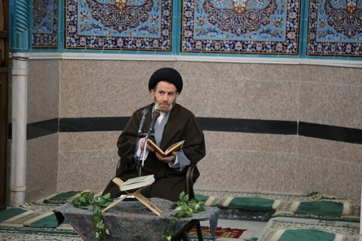 رسیدن به قله کرامت بدون تقوا امکان ندارد