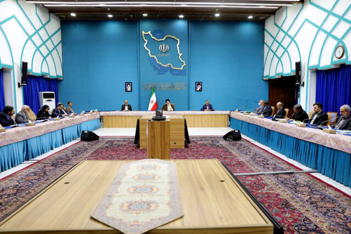 تداوم روند رفع موانع کسب و کار در سال جدید