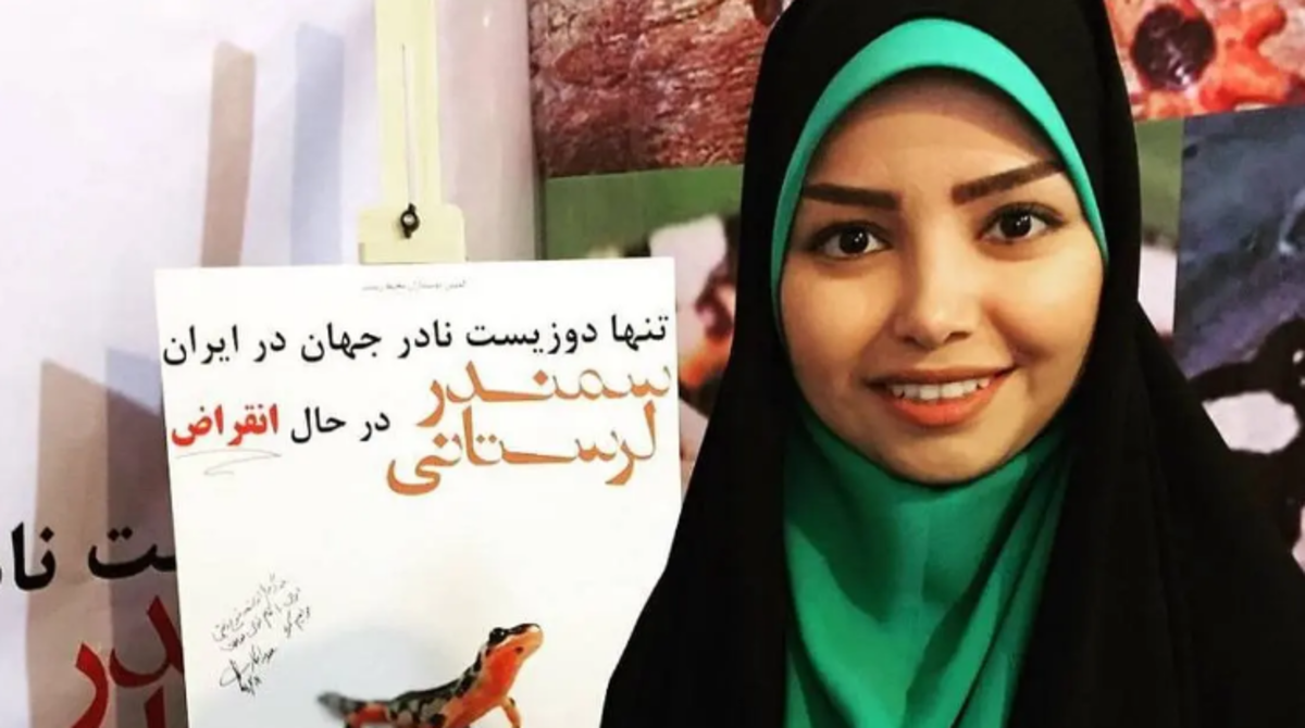 استایل اروپایی خانم مجری به مناسبت جشن کریسمس/کلاه بابانوئل کم داشت فقط..!