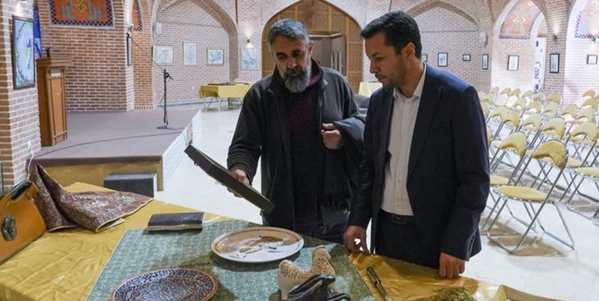 برگزاری نمایشگاه آثار راه‌یافته به دومین جشنواره صنایع‌دستی بسیج در نگارخانه خطایی اردبیل