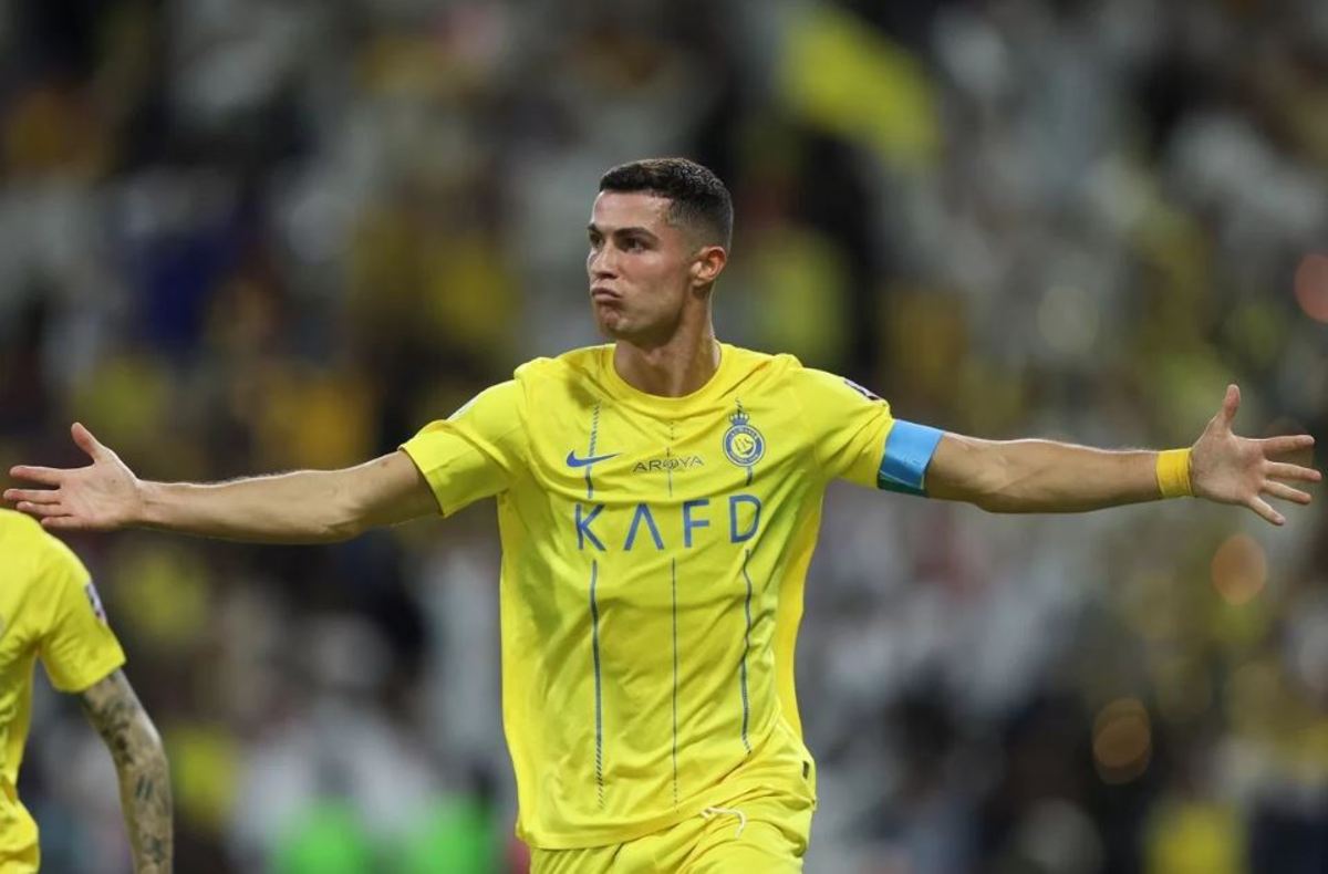 فیفا هم آقای گلی CR7 در ۲۰۲۳ را تایید کرد + عکس