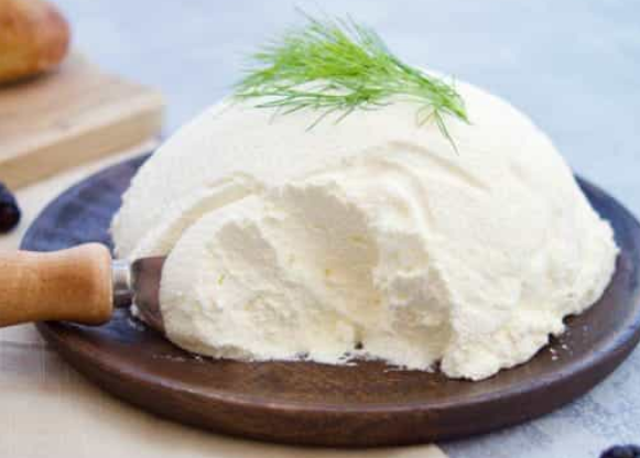 طرز تهیه پنیر خامه‌ای؛ ساده و کاربردی
