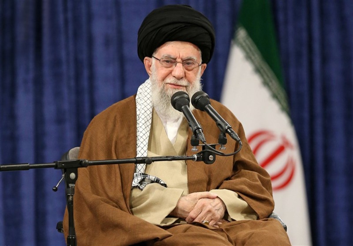 رهبر انقلاب خطاب به متصدیان کار‌های مرتبط با جوانان و نوجوانان: راه‌های آموختن نماز را هموار کنید