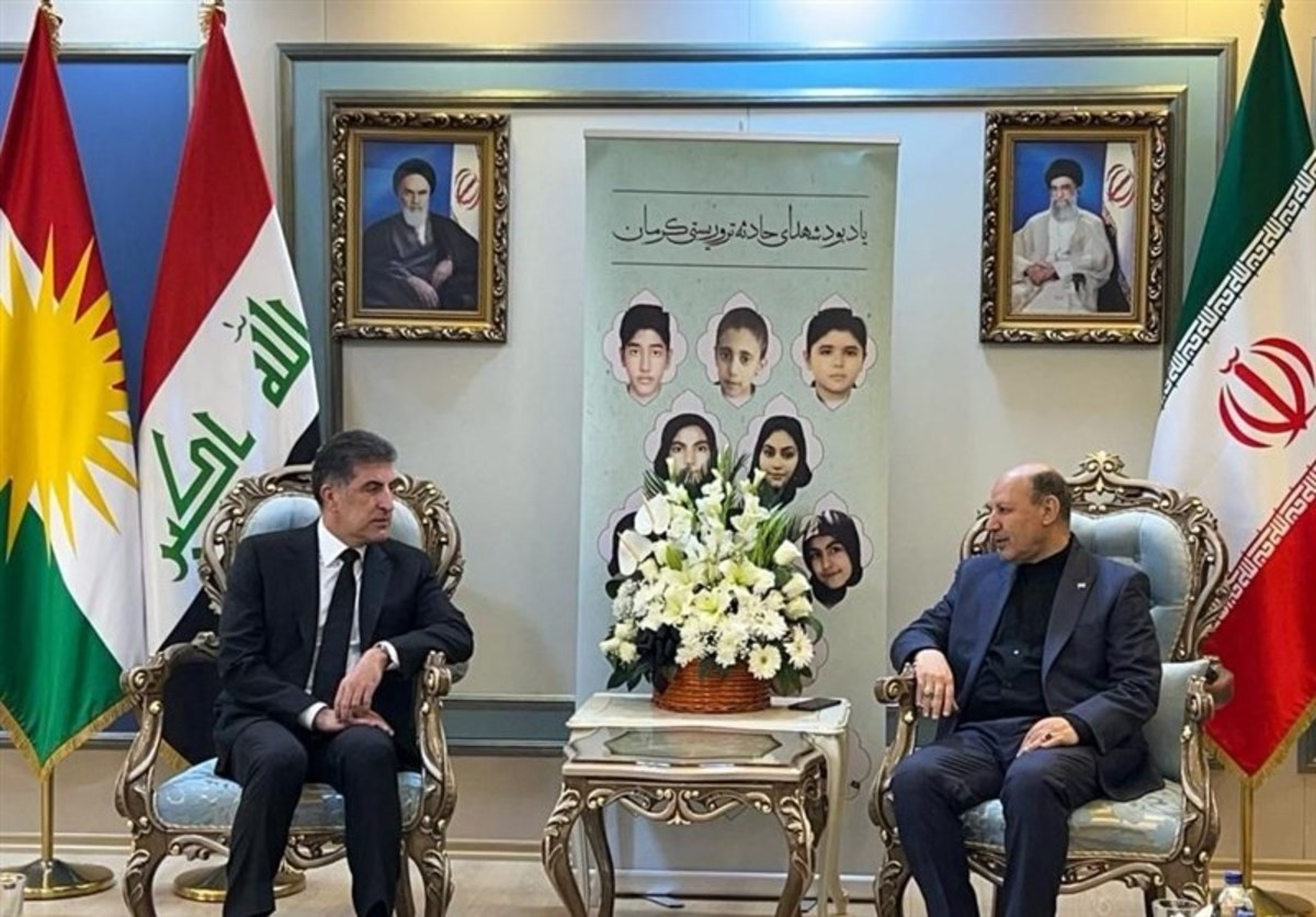 حضور بارزانی در کنسولگری ایران جهت اعلام مراتب تسلیت به دولت و ملت