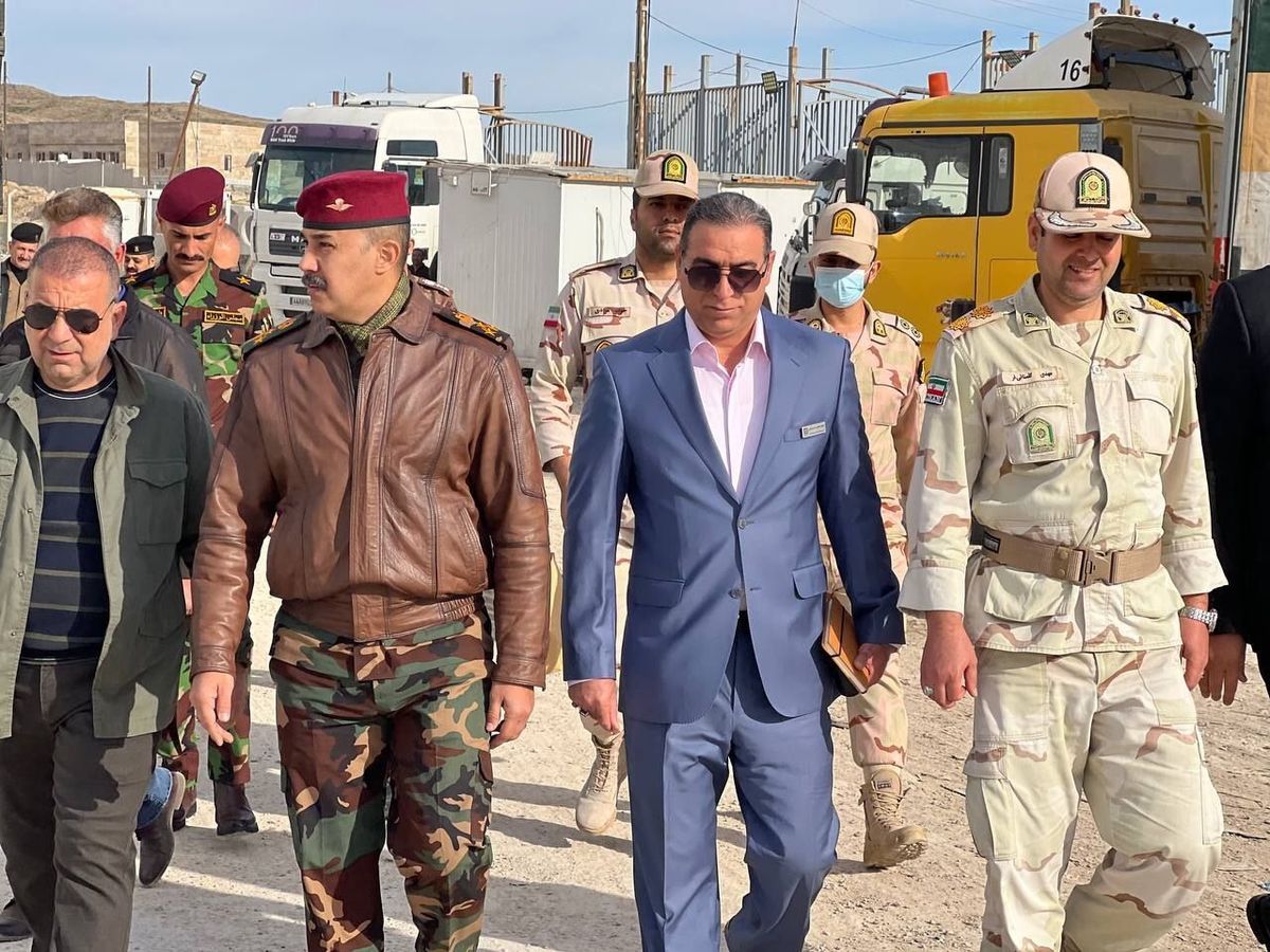 تاکید مسئولان گمرک سومار و مرز مندلی عراق بر توسعه مبادلات تجاری