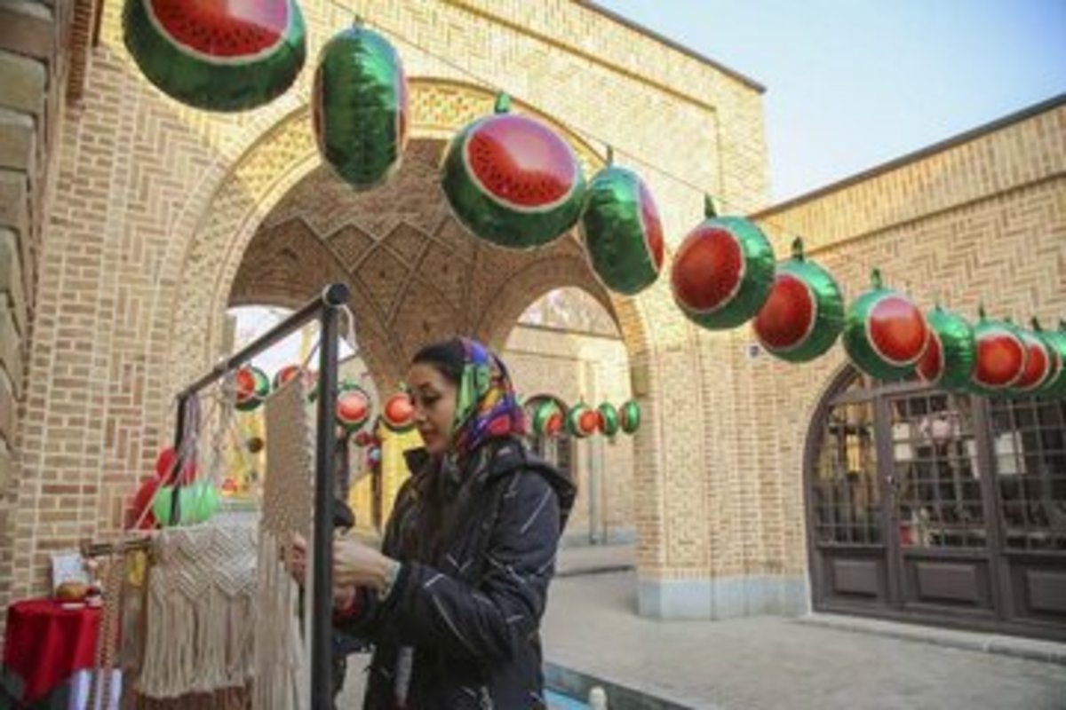 تمدید جشنواره شب چله و انار بخاطر استقبال زیاد مردم