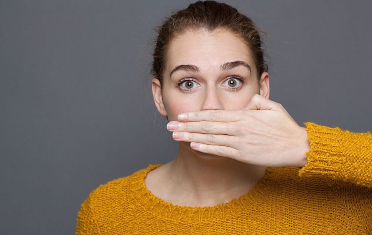 چند تکنیک ساده و کم هزینه برای رفع بوی بد و غیر قابل تحمل دهان