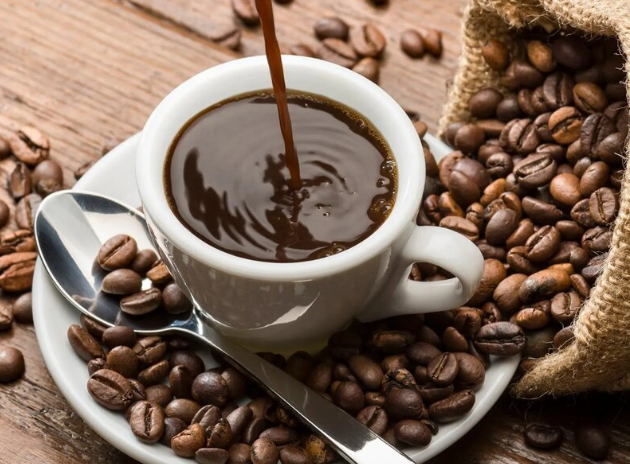 ارتباط بین نوشیدن قهوه و کوتاهی قد