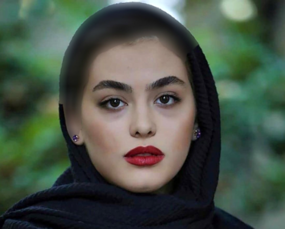 عکس‌های منتشر شده از استایل‌های مختلف خانم بازیگر در لوکشین‌های خاص