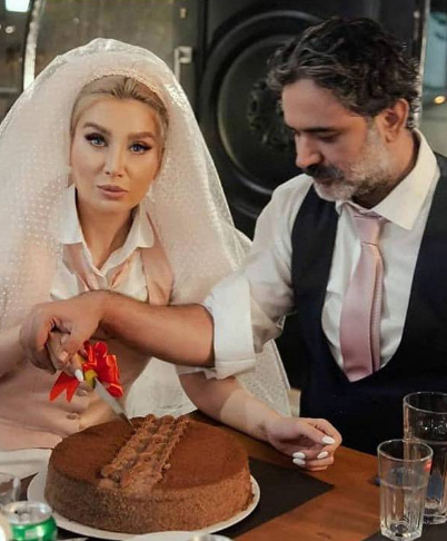 لباس عروس مردانه همسر بازیگر معروف ایرانی سوژه شد+ عکس لباس عروس مردانه همسر بازیگر معروف ایرانی سوژه شد+ عکس