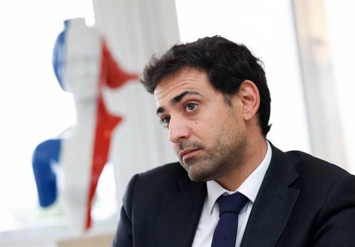 شریک نخست‌وزیر هم‌جنس باز فرانسه وزیر خارجه این کشور شد