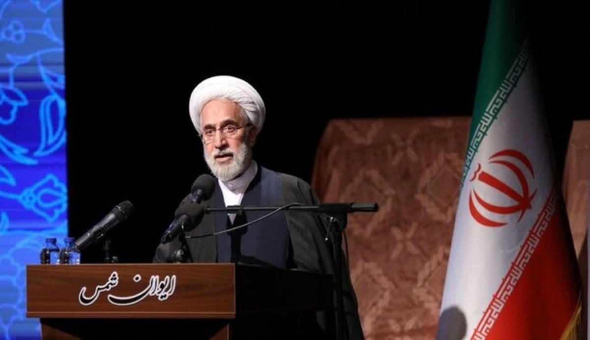 چالش عمده در باب حقوق عامه عدم وجود قانون است
