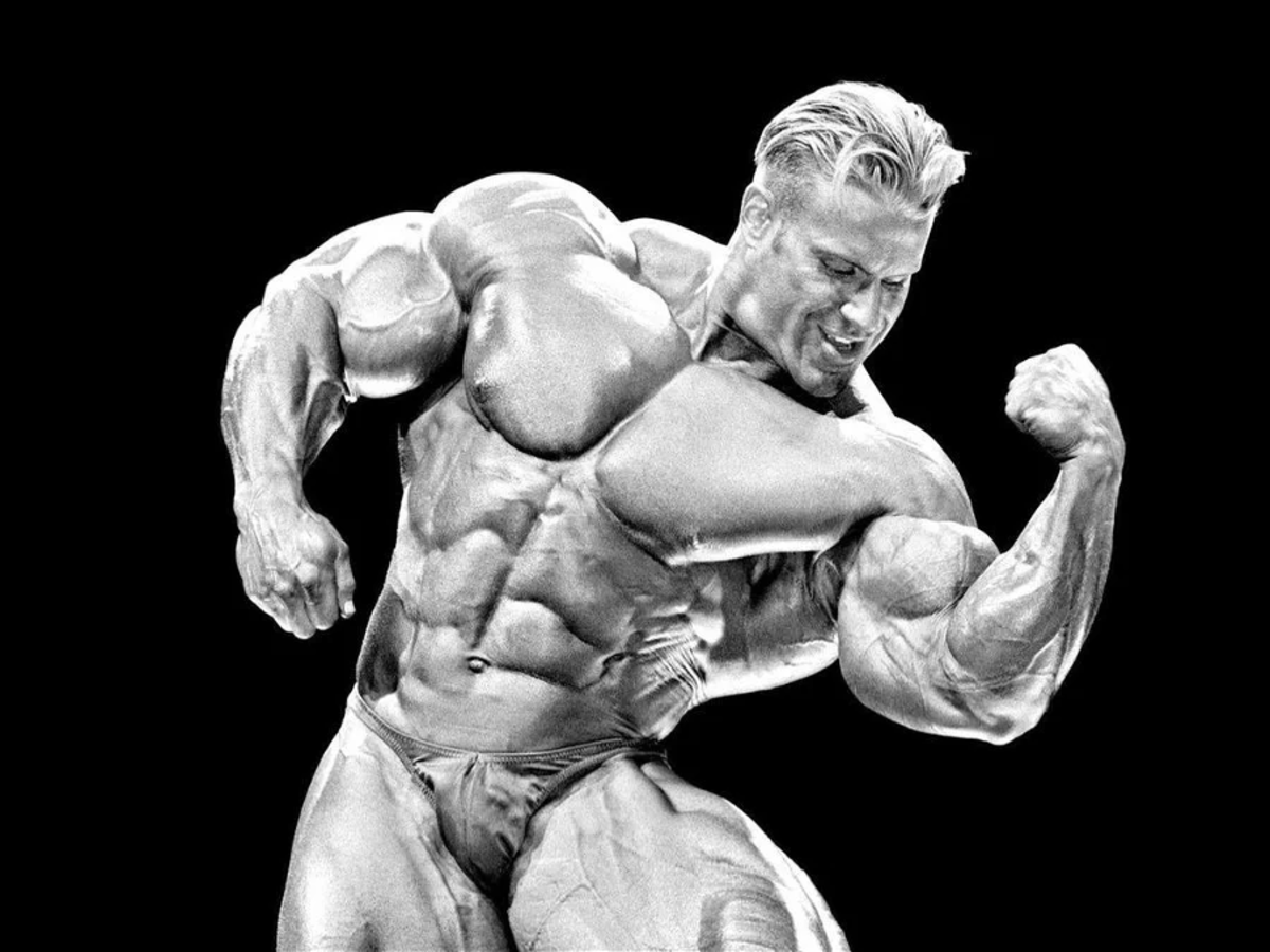 نحوه انجام حرکت پرس سینه نیمکتی از زبان رقیب سرسخت رونی کلمن