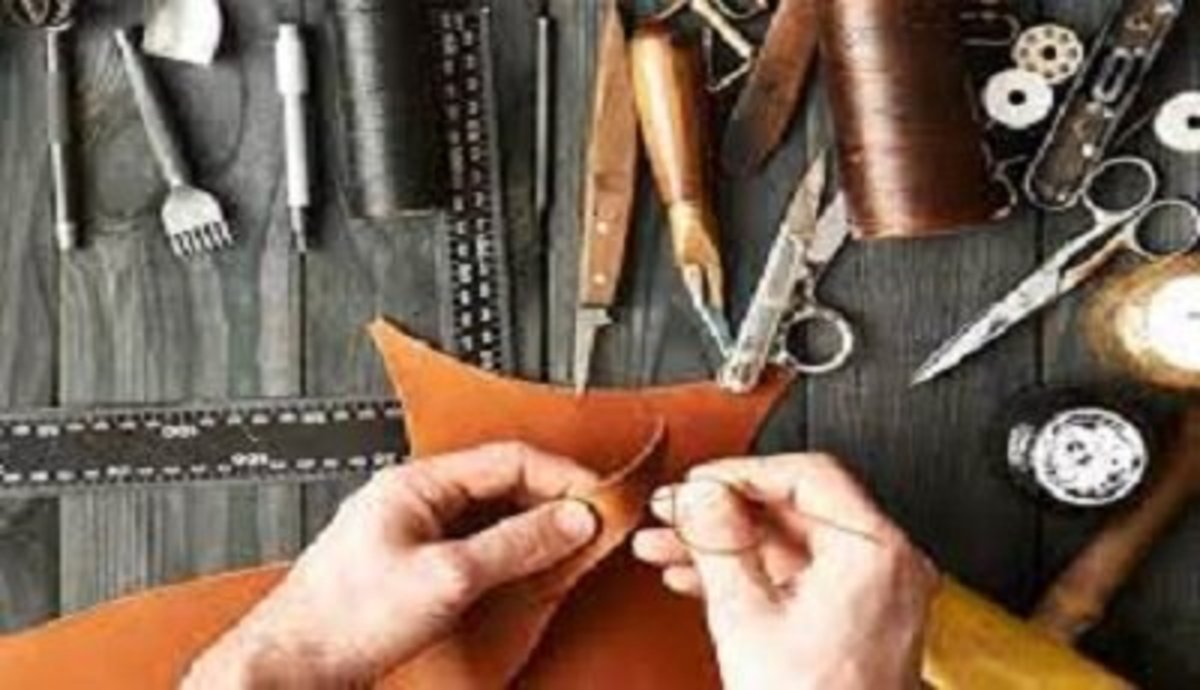 چرم‌های همدان بر دیوار‌های تهران