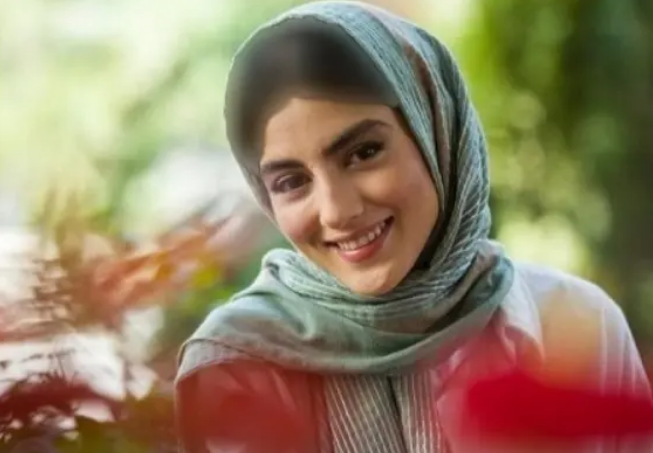 تیپ جدید پردیس پورعابدینی؛ چهره جوان سینمای ایران
