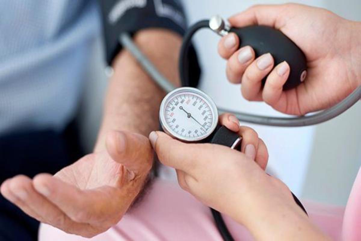 از عوارض بیماری‌های فشار خون بالا و دیابت اینگونه جلوگیری کنید!