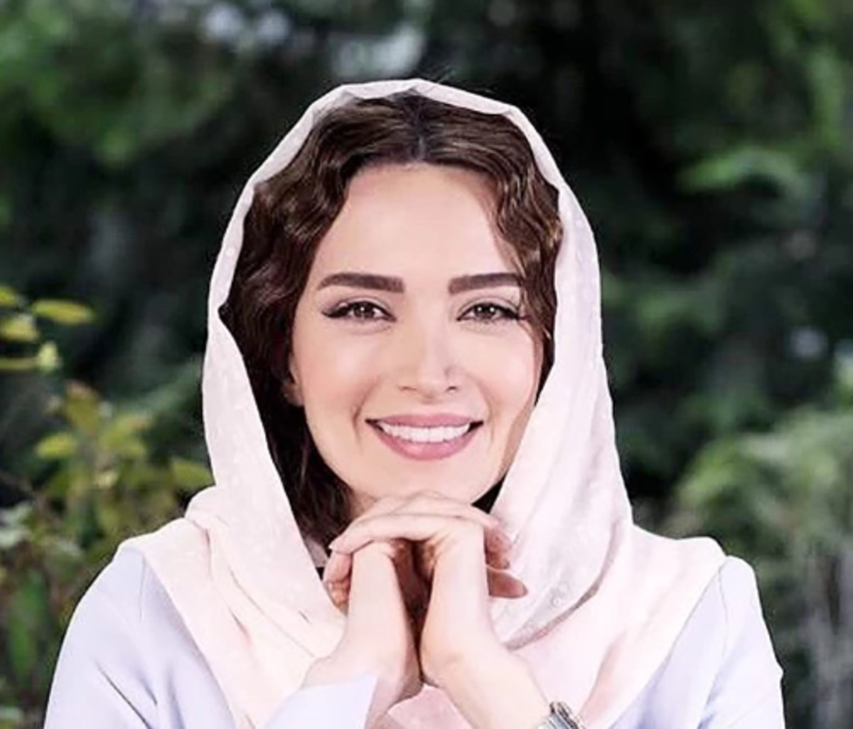 خانم بازیگر از دل تاریکی‌ها ظهور کرد! /جدیدترین پست اینستاگرام بهنوش طباطبایی
