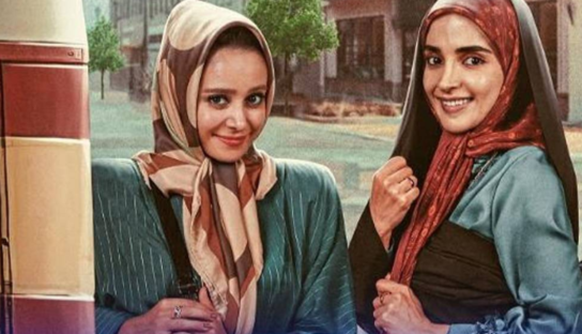 فیلم کمدی «فسیل» رکورد پرفروش‌ترین فیلم سینما ایران رو شکوند!