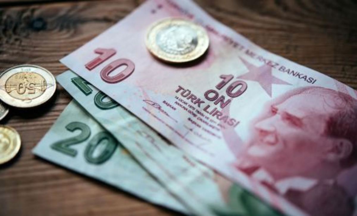 احتمال کاهش قیمت لیر ترکیه در روز‌های آینده