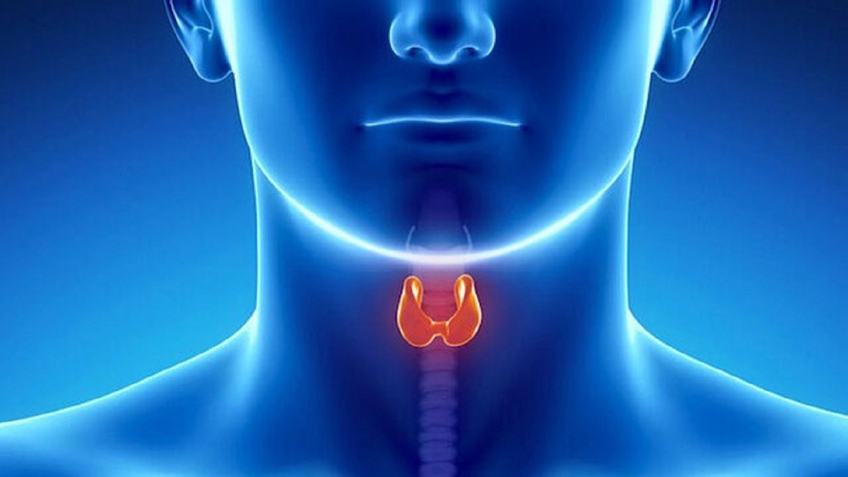 اگر به هر علتی هورمون تیروئید در بدن تولید نشود چه علائمی داریم؟