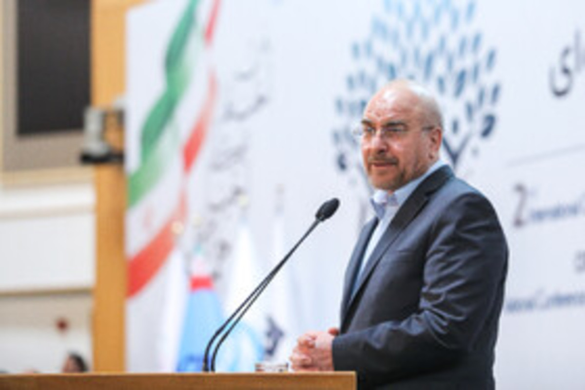 دانشگاه‌ها در حوزه شناسایی مشکلات دچار علم‌زدگی و عوام‌زدگی نشوند