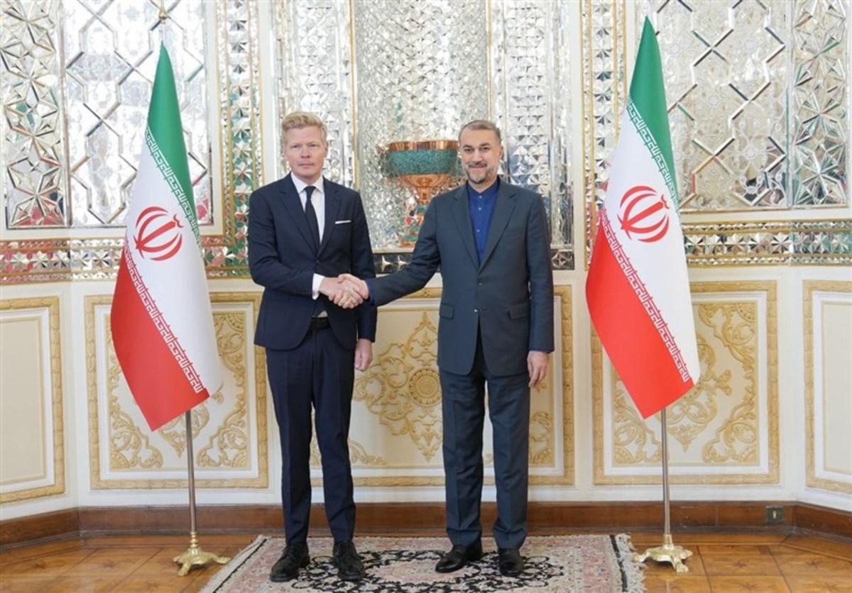 امیرعبداللهیان: حملات نظامی آمریکا و انگلیس علیه یمن شرایط را پیچیده‌تر کرده است
