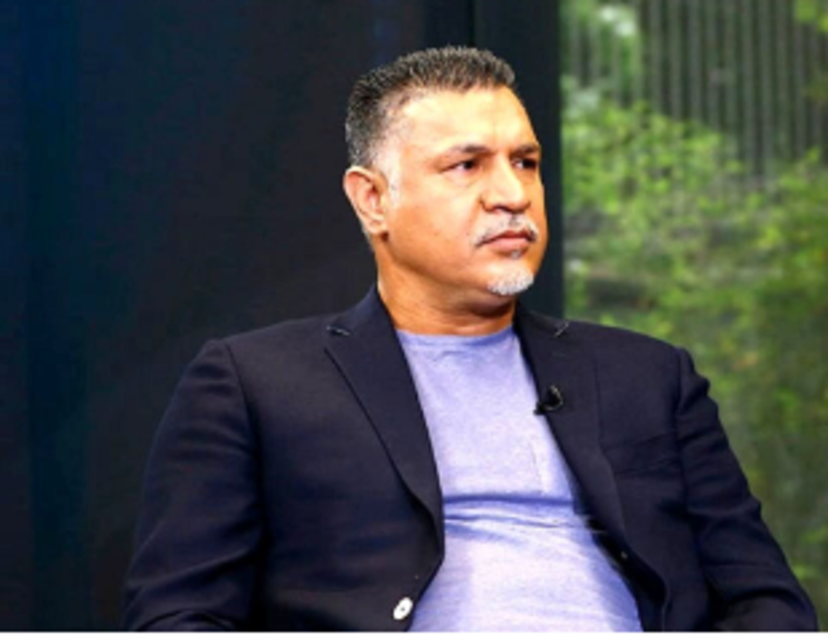 تا به حال علی دایی را انقدر خوشحال ندیده بودید/سورپرایز دخترش در برنامه تلویزیونی